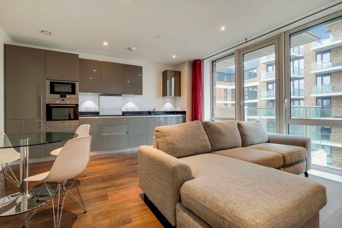 1 Bedroom Flat To Rent In Plumstead Road, Woolwich, London, SE18