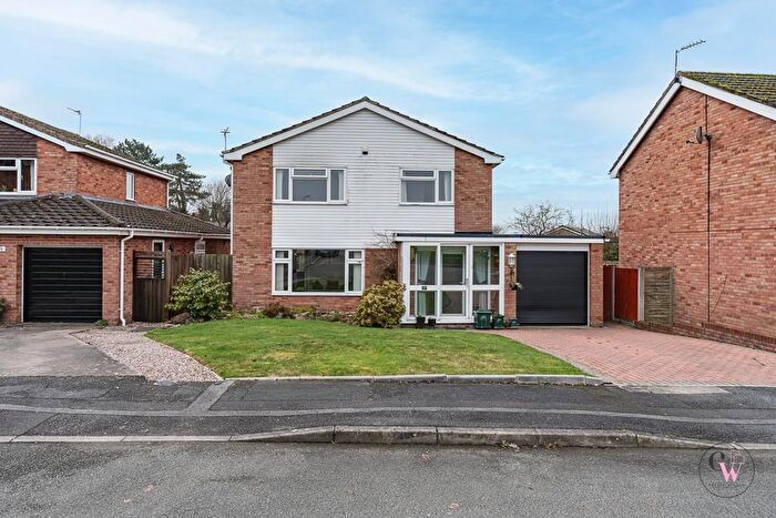 4 Bedroom Detached House For Sale In Carisbrook Drive, Winsford, CW7
