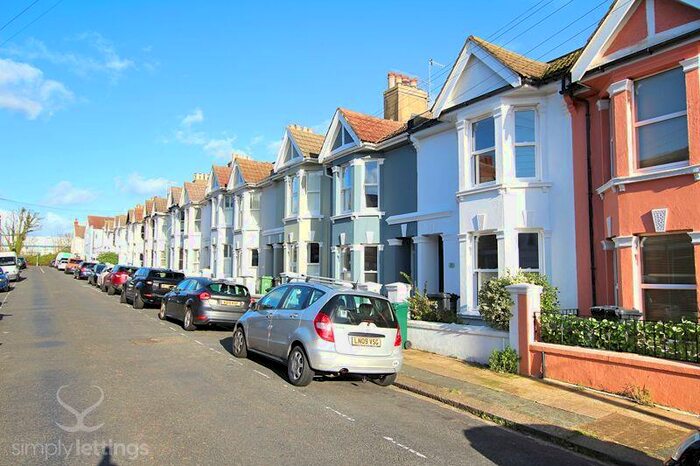 3 Bedroom House To Rent In Kendal Road, Hove, BN3