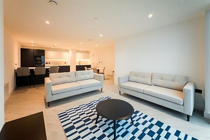 3 Bedroom Apartment To Rent In Vista River Tower, M3