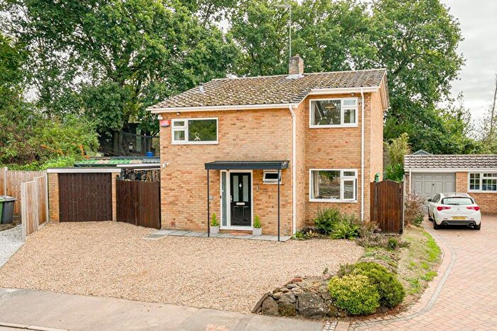 4 Bedroom Detached House For Sale In Chamberlain Gardens, Leighton Buzzard, LU7