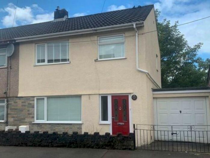 3 Bedroom Semi-Detached House To Rent In Penydre, Neath, SA11