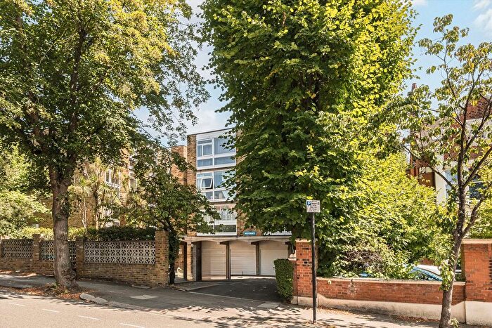 2 Bedroom Flat To Rent In Corfton Road, Ealing, W5