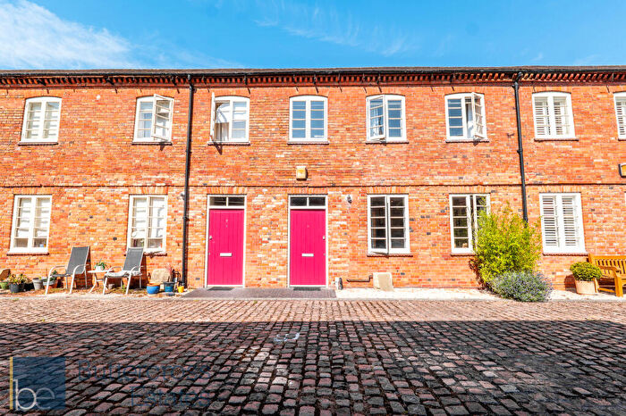 2 Bedroom Mews For Sale In The Malthouse, Castle Brewery, Newark, NG24
