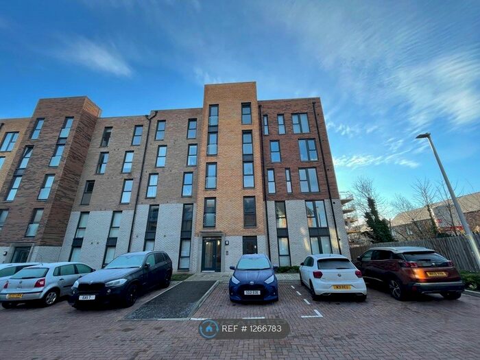 2 Bedroom Flat To Rent In Adamslaw Place, Edinburgh, EH15