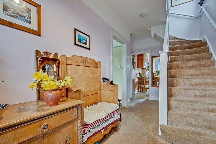 5 Bedroom Semi-Detached House For Sale In Dollis Hill Avenue, London, NW2