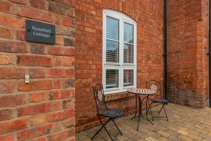 1 Bedroom Retirement Property For Sale In Rosefield Cottage, Lillington Avenue, Leamington Spa, Warwickshire, CV32