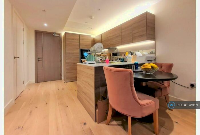 2 Bedroom Flat To Rent In Duke Of Wellington Avenue, London, SE18