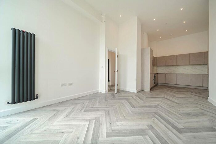 2 Bedroom Apartment To Rent In - Hythe Street, Kent, DA1