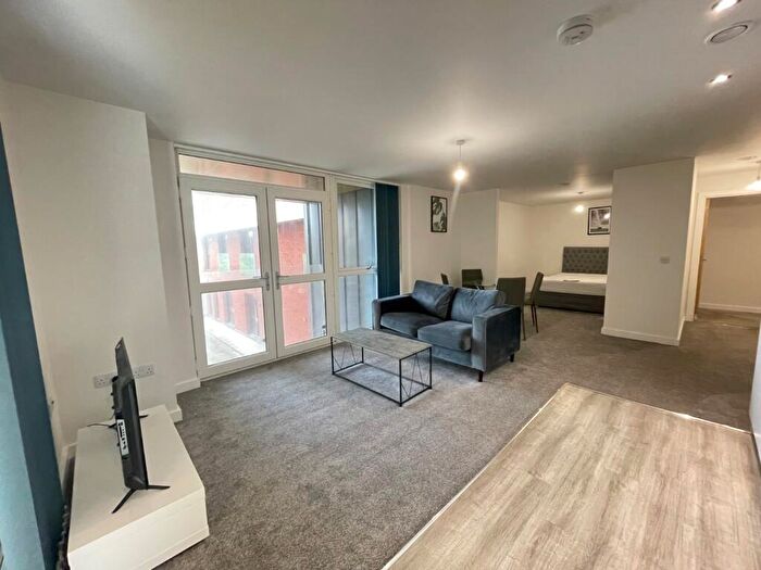 Flat To Rent In Adelphi Wharf, Adelphi Street, Salford, Greater Manchester, M3