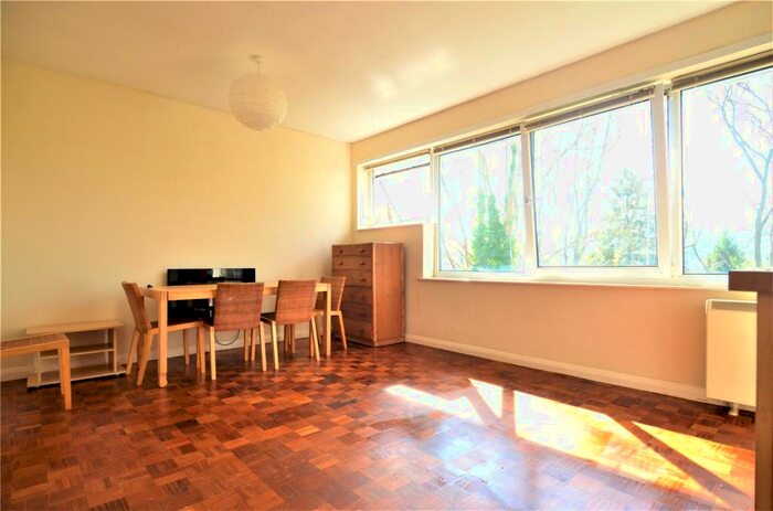 2 Bedroom Apartment To Rent In Church Hill, Caterham, Surrey, CR3