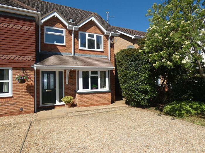 3 Bedroom Semi-Detached House For Sale In Ryefield, Langtoft, Peterborough, PE6