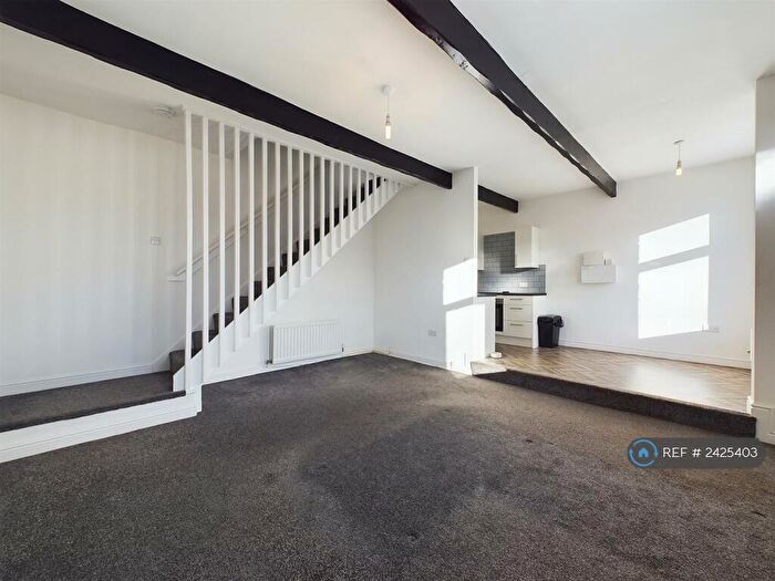 3 Bedroom Terraced House To Rent In Farholme Lane, Stacksteads, OL13