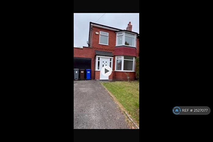 3 Bedroom Semi Detached House To Rent In Elford Grove, Gorton, M18