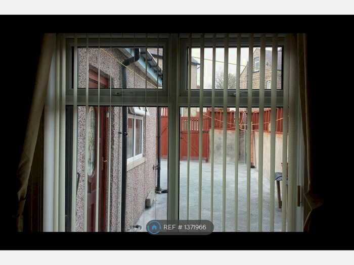 3 Bedroom Terraced House To Rent In West Lane, Keighley, BD21