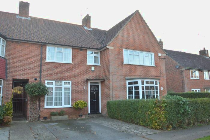 3 Bedroom Terraced House To Rent In Newfields, Welwyn Garden City, AL8