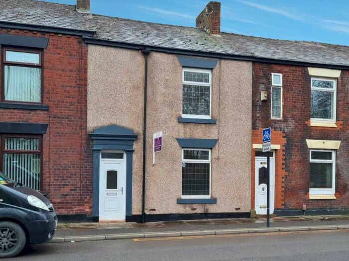 2 Bedroom Terraced House To Rent In Rochdale Road, Royton, OL2