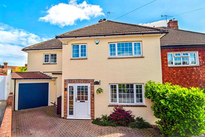 4 Bedroom Semi-Detached House For Sale In Weald Close, Weald, Sevenoaks, TN14