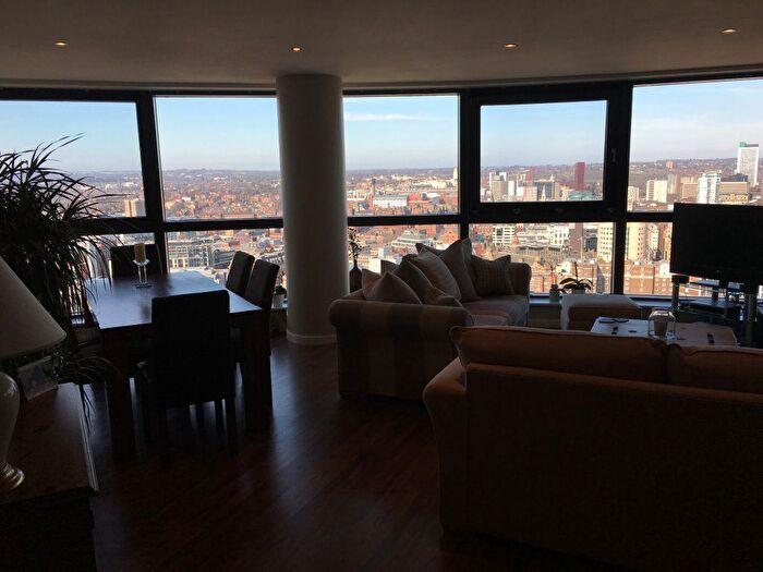 2 Bedroom Flat To Rent In Apartment, Bridgewater Place, Leeds, LS11