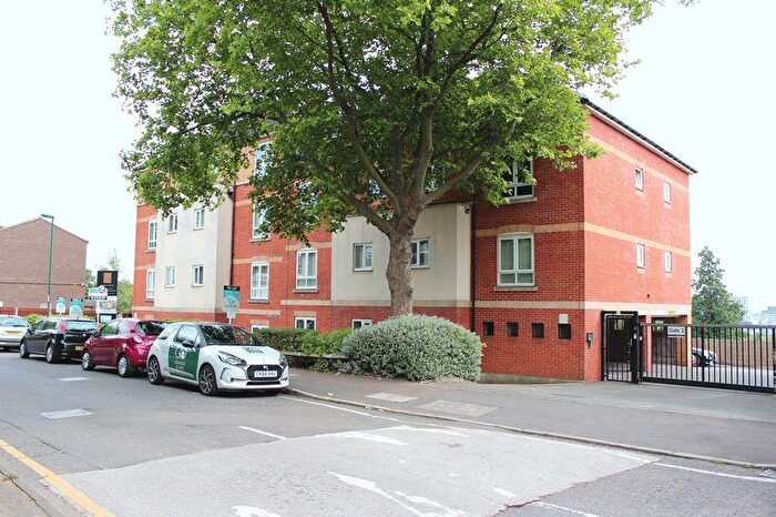 2 Bedroom Apartment To Rent In Cranmer Street, Mapperley, NG3