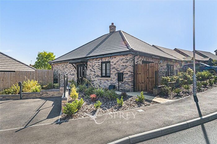 2 Bedroom Bungalow For Sale In Primrose Drive, Oundle, Northamptonshire, PE8