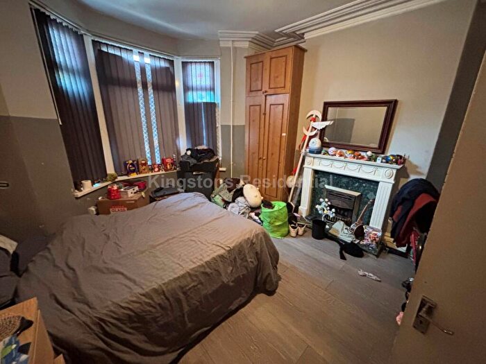 2 Bedroom Flat To Rent In Monthermer Road, Cardiff, CF24