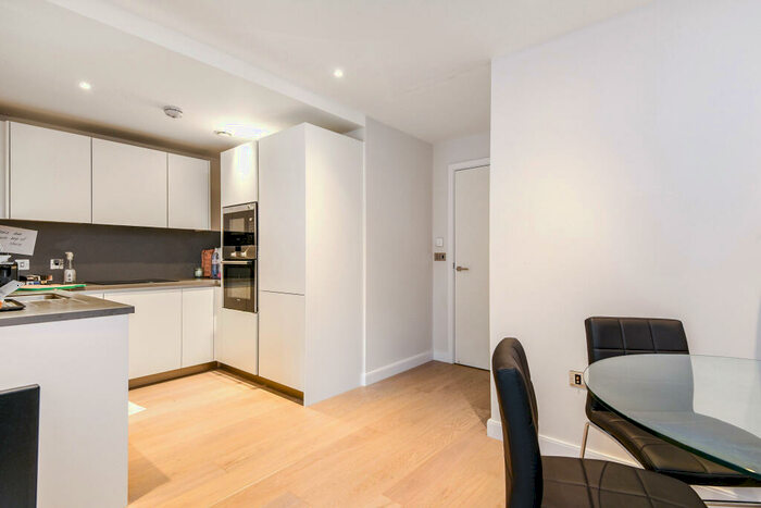 1 Bedroom Flat To Rent In Wharf Road, Islington, London, N1
