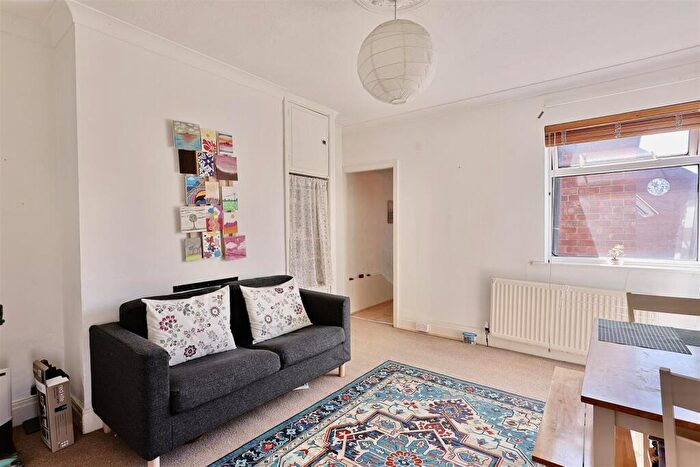 3 Bedroom Flat To Rent In Nuns Moor Road, Newcastle Upon Tyne, NE4