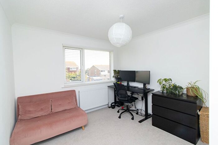 3 Bedroom Terraced House For Sale In Yardhurst Gardens, Cliftonville, CT9