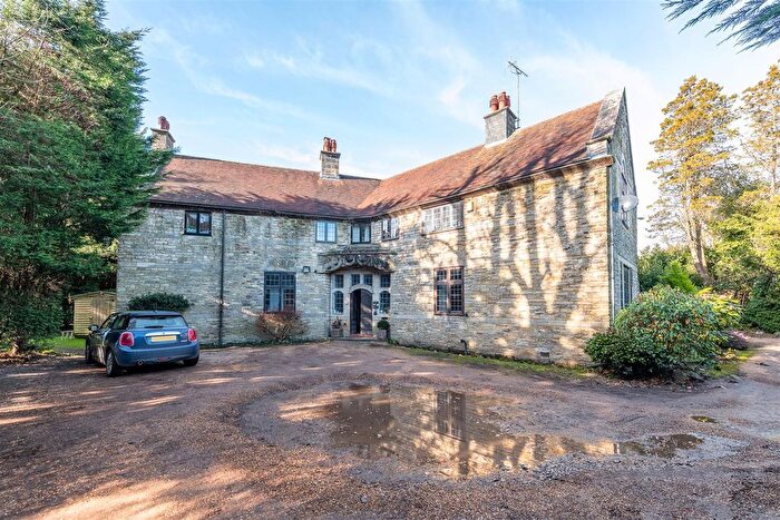 1 Bedroom Flat To Rent In Warren Road, Crowborough, TN6