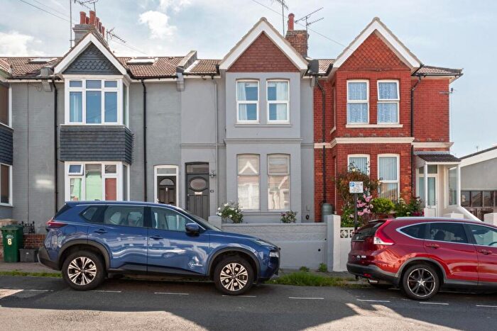 3 Bedroom House For Sale In Shanklin Road, BN2