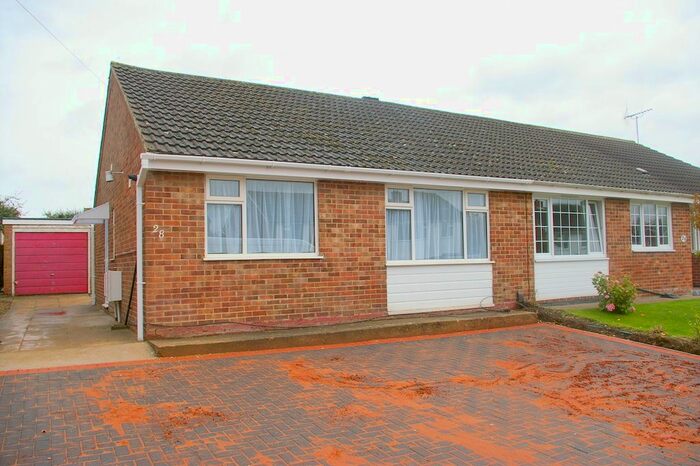2 Bedroom Semi-Detached Bungalow To Rent In Dove Rise, Oadby, Leicester LE2