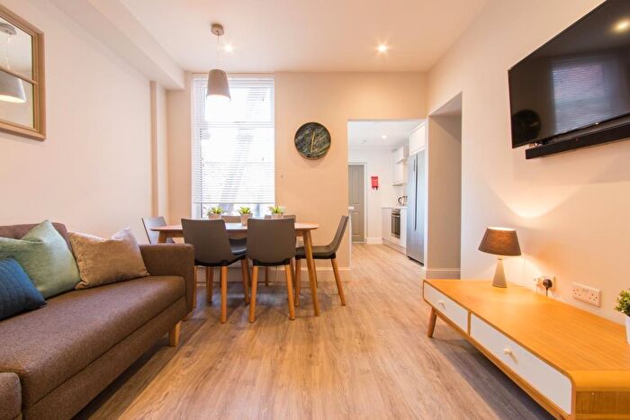 6 Bedroom Terraced House To Rent In Thornycroft Road, Liverpool, L15