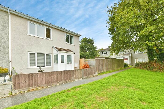 3 Bedroom End Of Terrace House For Sale In Buller Park, Saltash, PL12