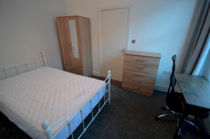 3 Bedroom Terraced House To Rent In Upton Street, Middlesbrough TS1