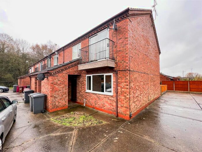 1 Bedroom Flat To Rent In The Fairways, Scunthorpe, DN15