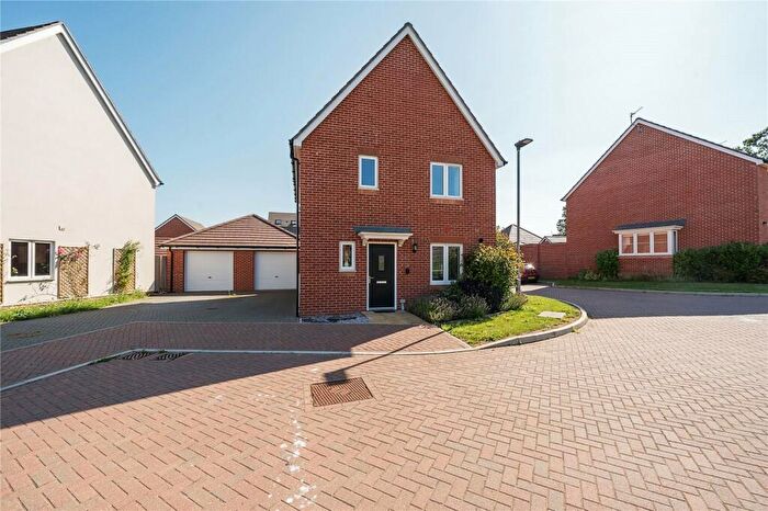 3 Bedroom Detached House To Rent In Prestwick Green, Binfield, Bracknell, Berkshire, RG42