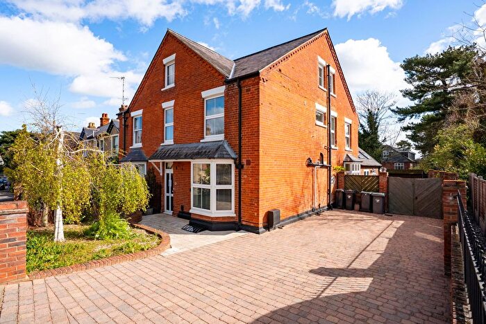 6 Bedroom Semi-detached House For Sale In South Road, Saffron Walden, CB11
