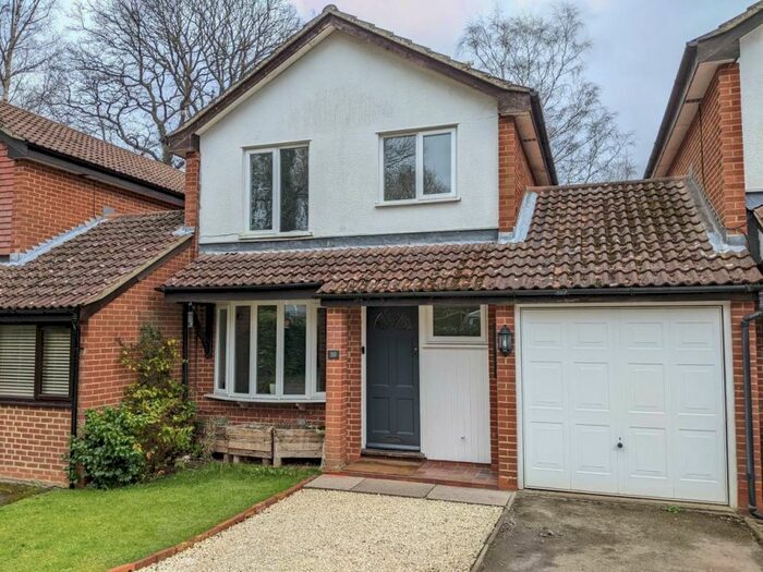 3 Bedroom House To Rent In Ringwood Close, Ascot, Berkshire, SL5