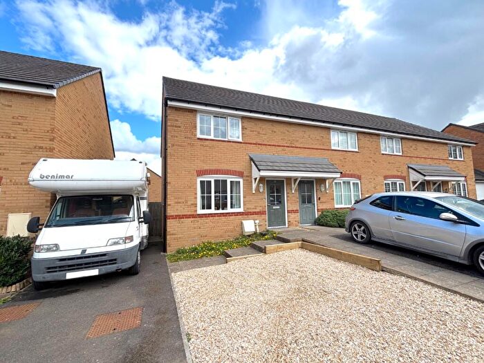 3 Bedroom End Of Terrace House For Sale In Beauchamp Avenue, Midsomer Norton, BA3