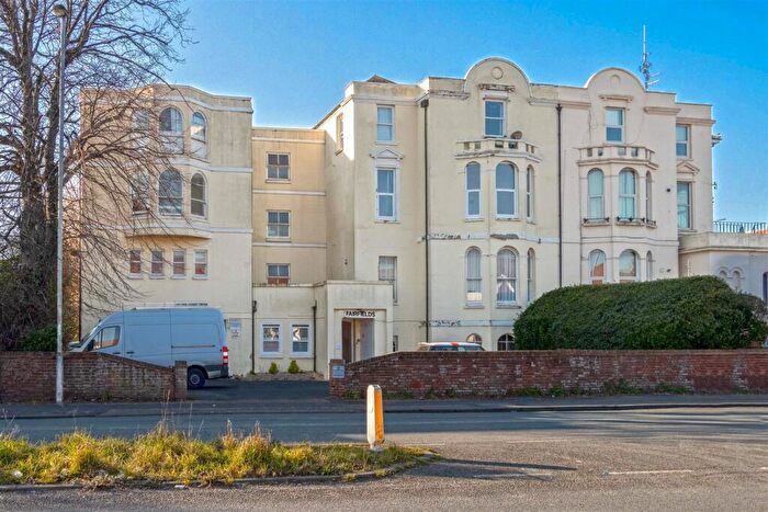1 Bedroom Flat To Rent In Broadwater Road, Worthing, BN14