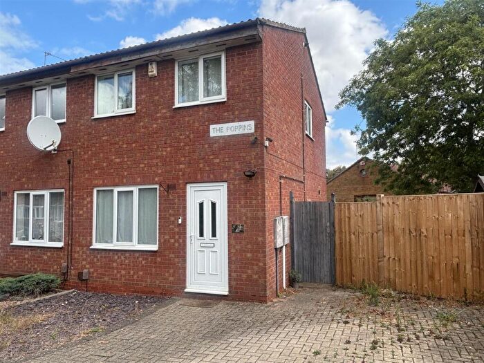 2 Bedroom Semi-Detached House For Sale In The Poppins, Leicester, LE4