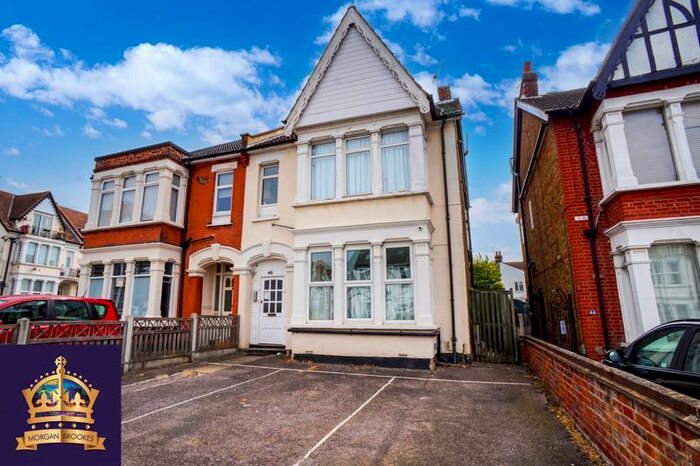 1 Bedroom Flat For Sale In Meteor Road, Westcliff-On-Sea, SS0