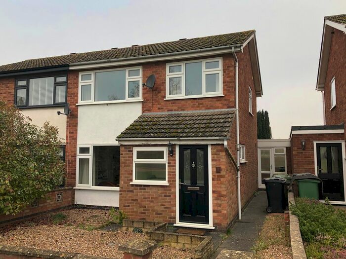 3 Bedroom Property To Rent In Melrose Close, Stamford, PE9