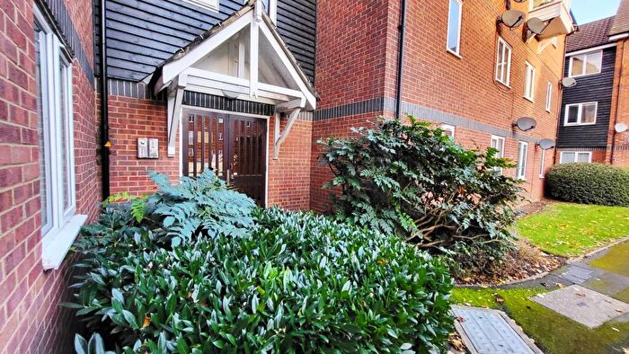 1 Bedroom Apartment To Rent In Mandeville Court, London, E4