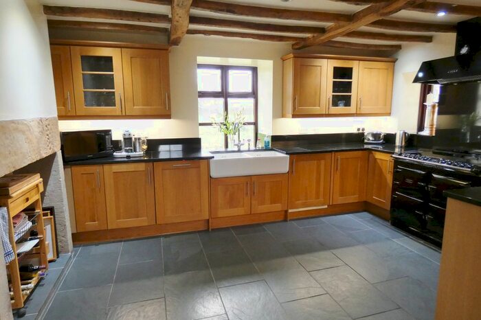 4 Bedroom Farmhouse To Rent In Bilsborrow Lane, Bilsborrow, Preston, PR3