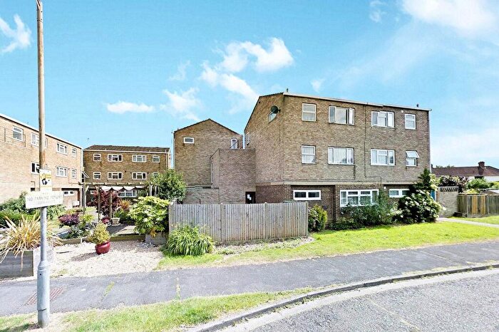 1 Bedroom House To Rent In York Place, Aylesbury, HP21