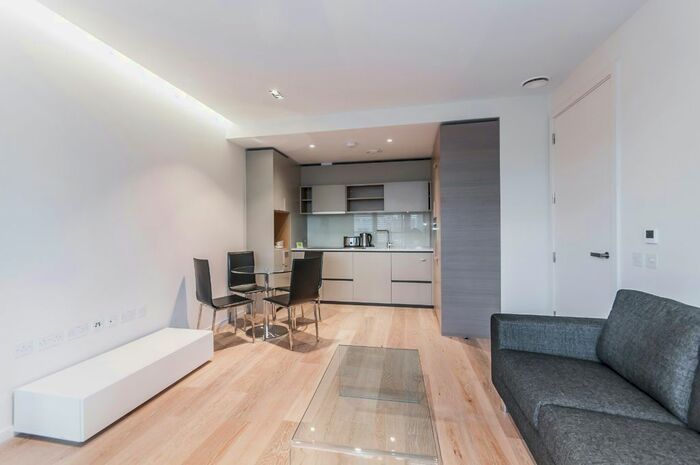 1 Bedroom Flat To Rent In York Way, Kings Cross, London, N1C