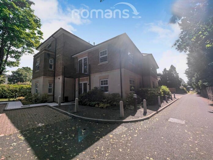 2 Bedroom Apartment To Rent In Gerrards Court, HP12