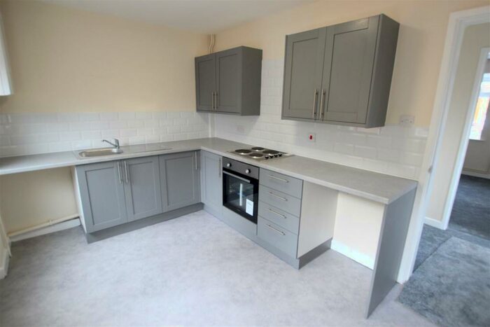 2 Bedroom Semi-Detached House To Rent In Victoria Crescent, Burton-On-Trent, DE14